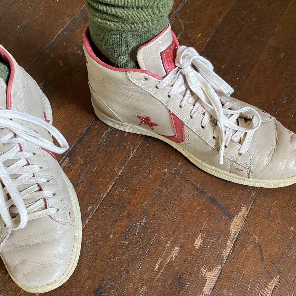 Converse Men’s Cream High-Top Sneakers with Pink Accents